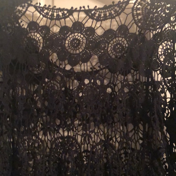 Classy black crochet sweater - Picture 4 of 4